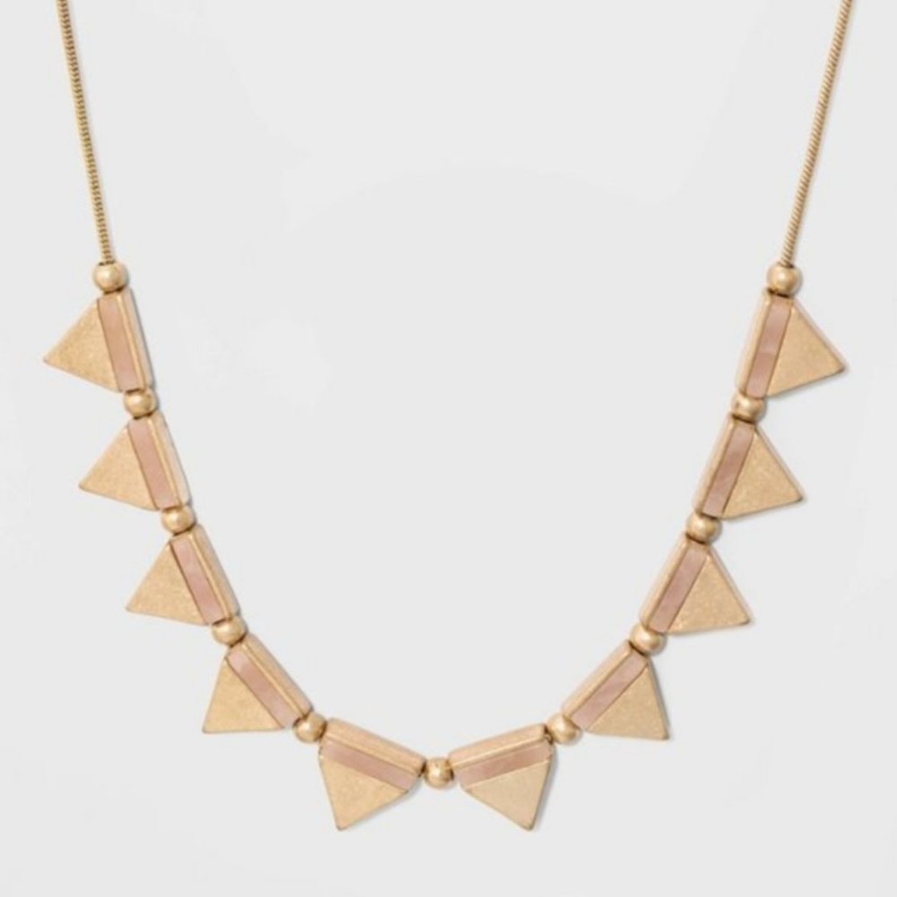 🌟 2/$10 Triangle Semi Precious Rose Quartz Inlay Necklace